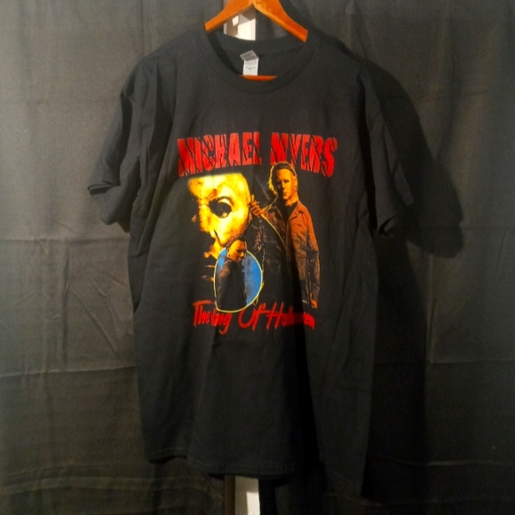 Gildan Other - Spooky Horror Michael Myers Tshirt
